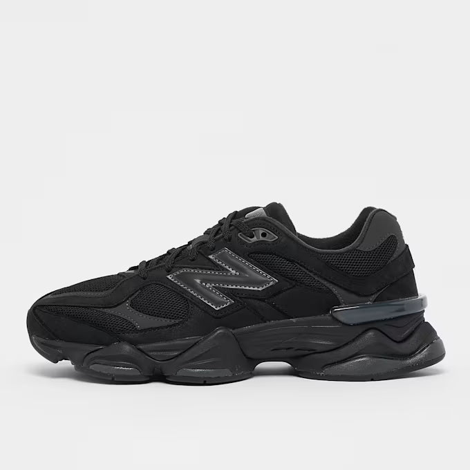 New Balance 9060 Triple Noir | Sneaker Monochrome Chunky