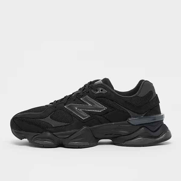 New Balance 9060 Triple Noir | Sneaker Monochrome Chunky